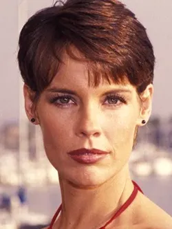 Alexandra Paul