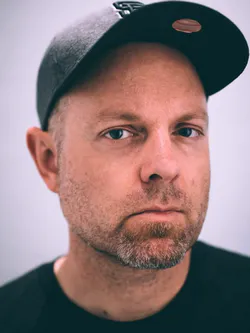 DJ Shadow