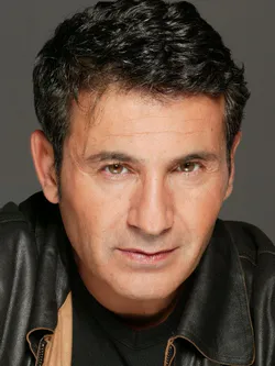 Dove Attia, français, né en 1957
