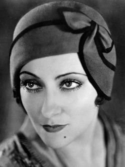 Gloria Swanson, américaine, née en 1899