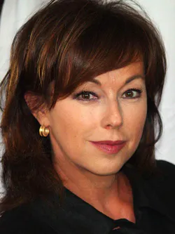 Julie Arnold