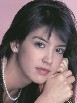 Phoebe Cates