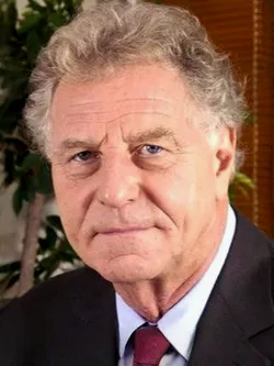 Robert Namias