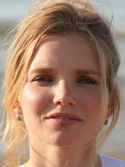 Sophie Quinton
