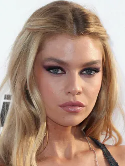 Stella Maxwell